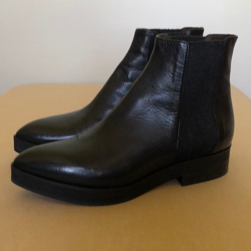 Fru.it ankle boots. Size 37.5 EUR.
